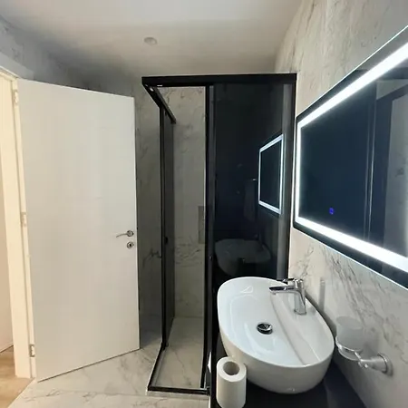 Saca Apartment *
